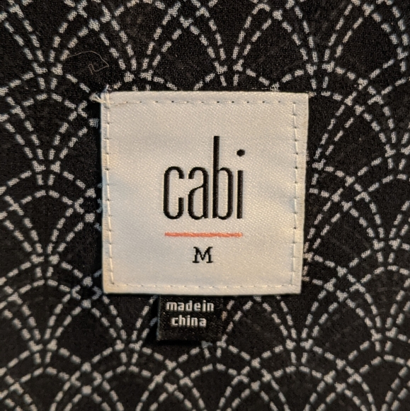 CAbi Scallop Top - Picture 5 of 8